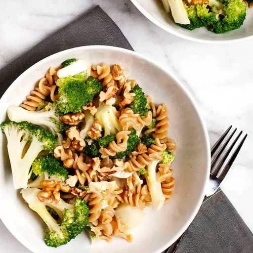 Brie Pasta with Broccoli and Walnuts