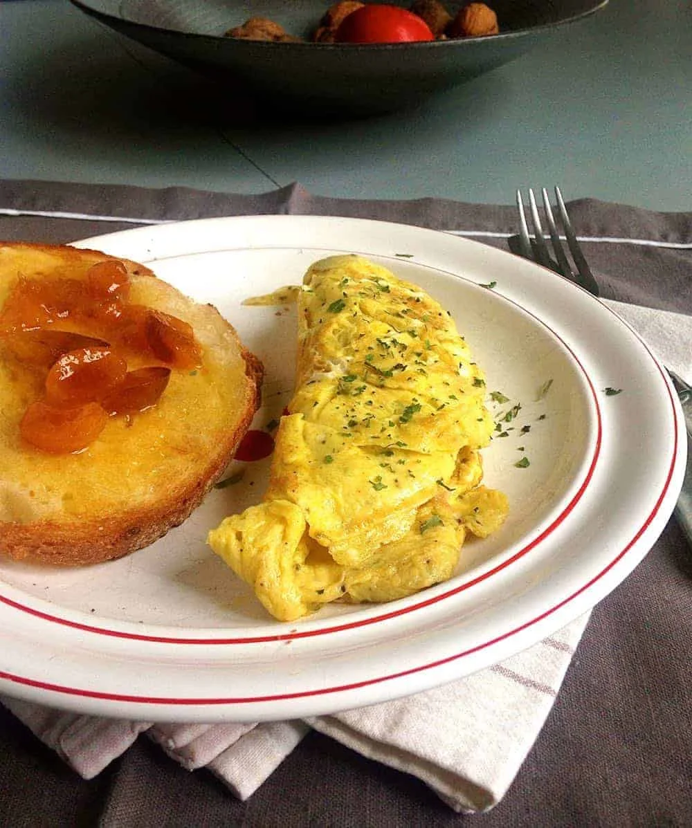 Fines Herbes Omelet