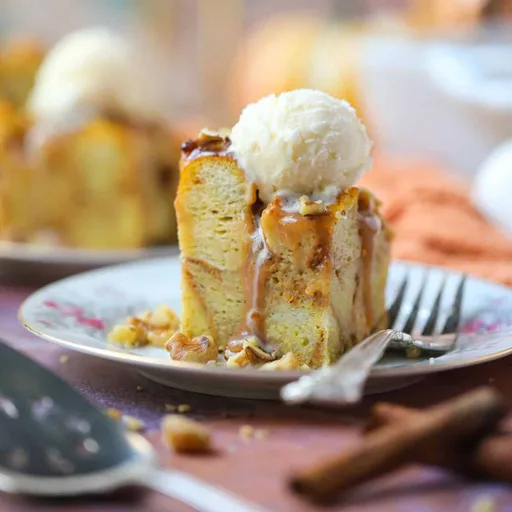 Pudin de Pan de Calabaza con Caramelo Salado