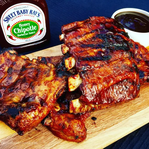 Costillas hervidas a la barbacoa