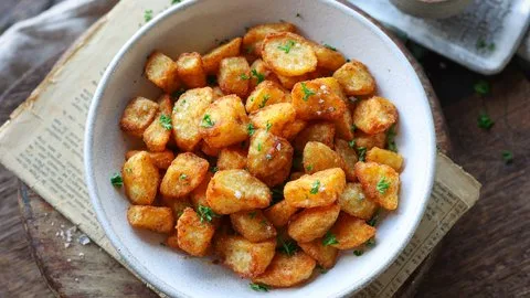 Patatas crujientes en freidora de aire