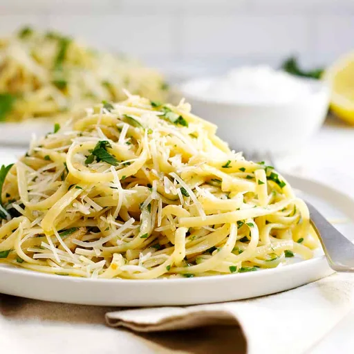 Pasta al ajillo y aceite