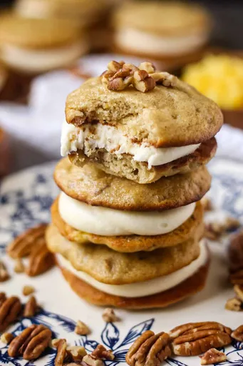 Hummingbird Whoopie Pies
