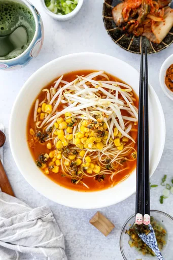 Ramen de miso y kimchi