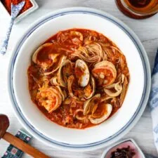 Jjamppong (Korean Spicy Seafood Noodle Soup)
