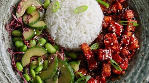 Bol de tempeh con gochujang