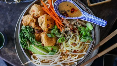 Ramen picante de miso y sésamo