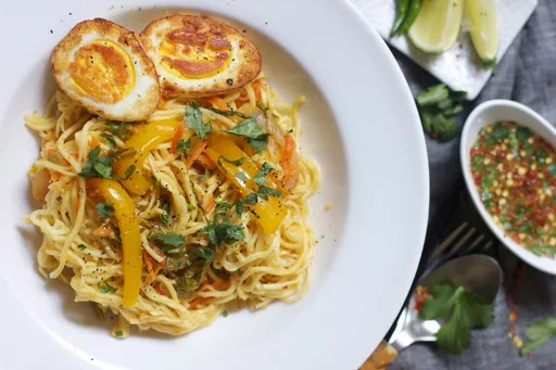 Egg Hakka Noodle