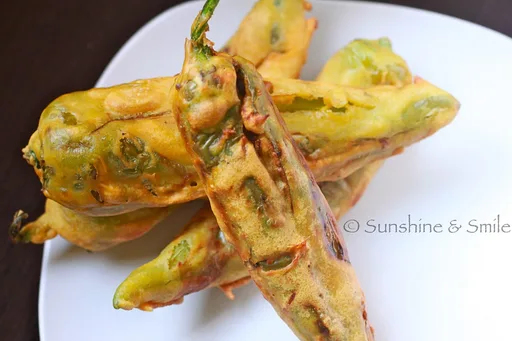 Chilly Bhajji / Deep Fried Peppers