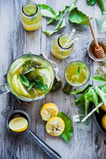 Green Tea Mint Lemonade
