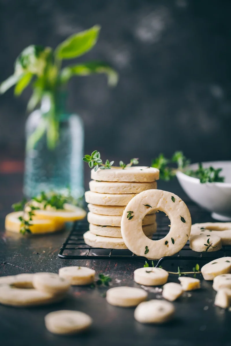 Lemon Thyme Shortbread Cookies