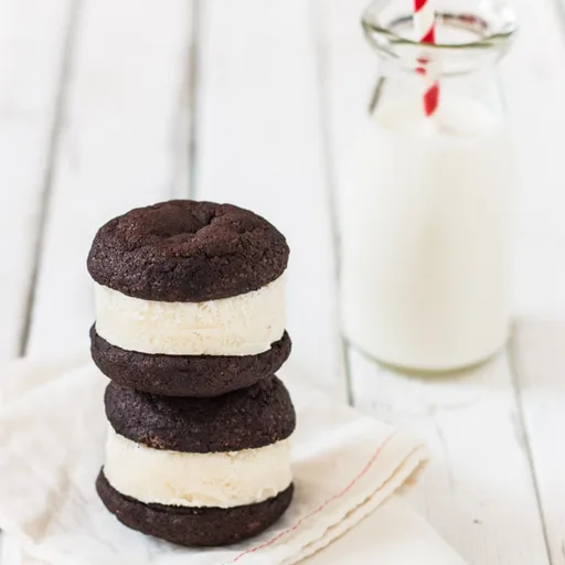 Chocolate Cookie Ice Cream Sandwiches