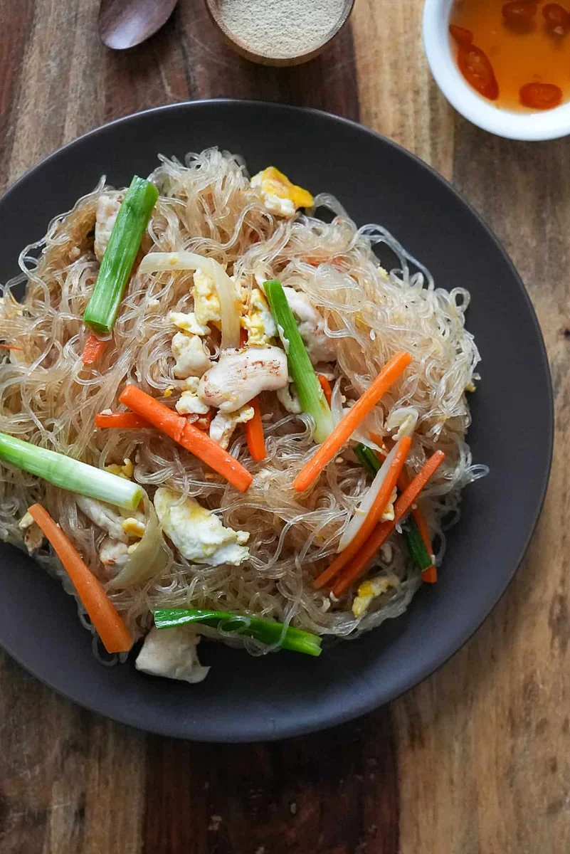 Glass Noodle Stir Fry | Pad Woon Sen | ผัดวุ้นเส้น