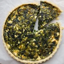 Tarta Spanakopita (Tarta de espinacas y feta)