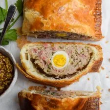 Giant Garland Sausage Roll with Quails Eggs