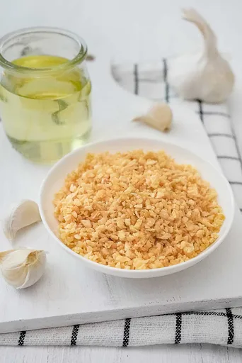 Fried Garlic and Garlic Oil | Gratiem Jeow | กระเทียมเจียว