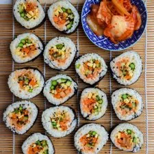 Easy Veggie Kimbap (Korean Sushi Rolls)