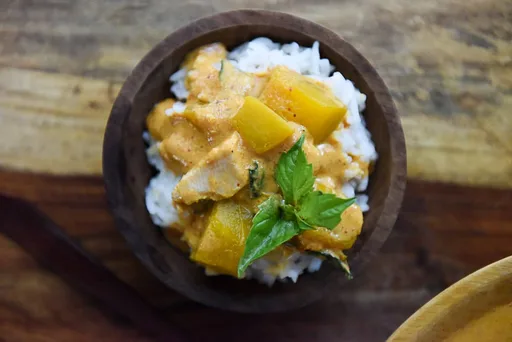 Red Curry with Pumpkin | Gang Ped Fak Tong | แกงเผ็ดฟักทอง