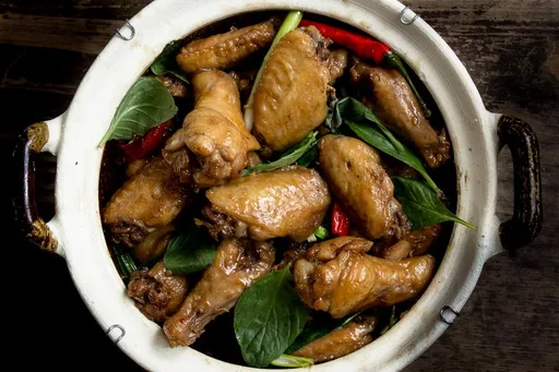 Three Cup Chicken (三杯鸡, Taiwanese San Bei Ji)