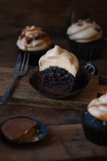 Chocolate Peanut butter Cupcakes