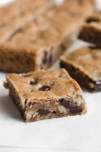Cinnamon Blondies