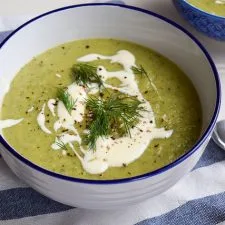 Sopa Fácil de Verano con Calabacín