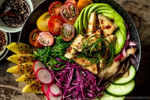 Bol Budista de Tofu Crujiente al Ajo