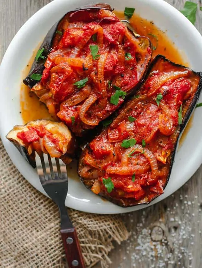 Baked Eggplant With Tomatoes - Melitzanes Imam