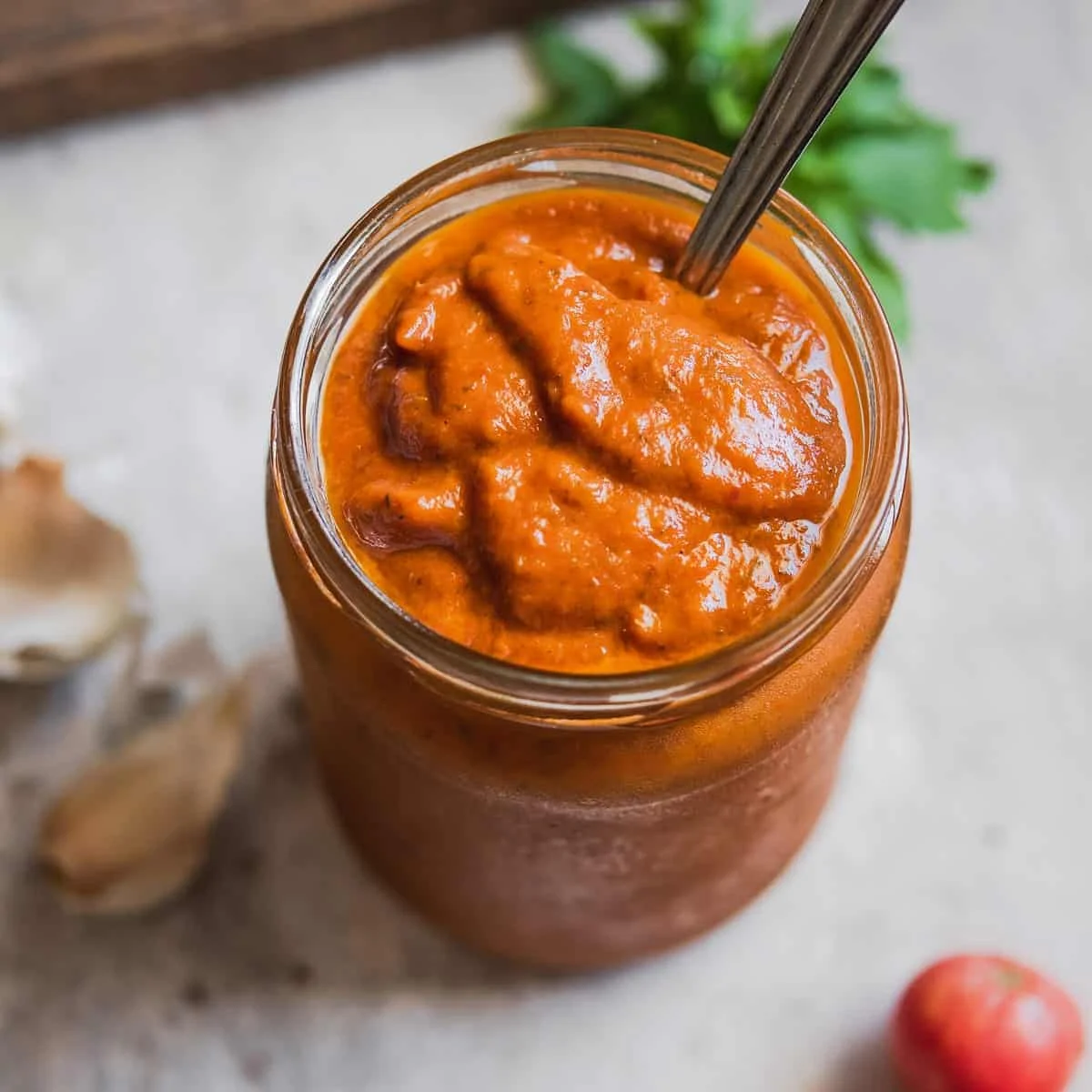 Salsa di pomodoro arrosto con aglio