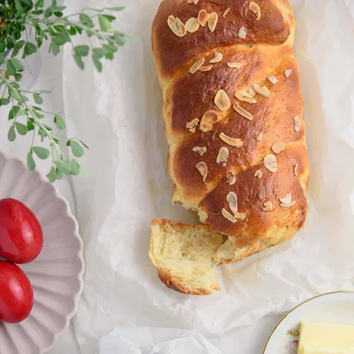 Greek Easter Bread (Tsoureki)