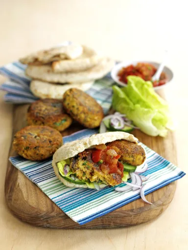 Burger di falafel nel pane pita