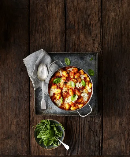 Ñoquis gratinados con chorizo y mozzarella