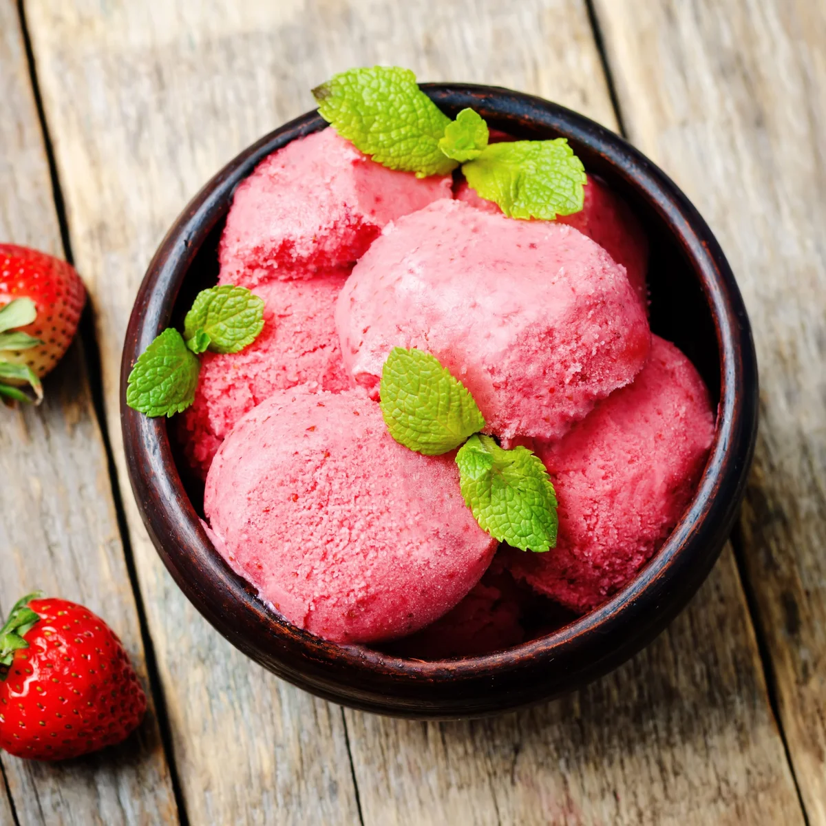 Erdbeer-Joghurt-Eis