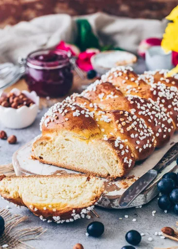 Vegan Easter Braided Bread