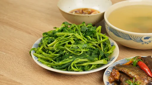 Rau muống luộc
