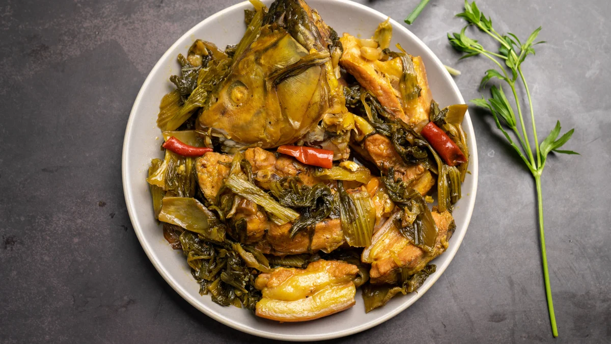 Cá chép kho dưa