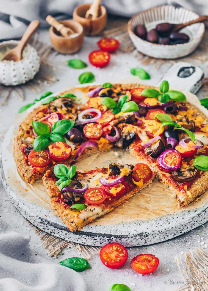 Vegan Cauliflower Pizza