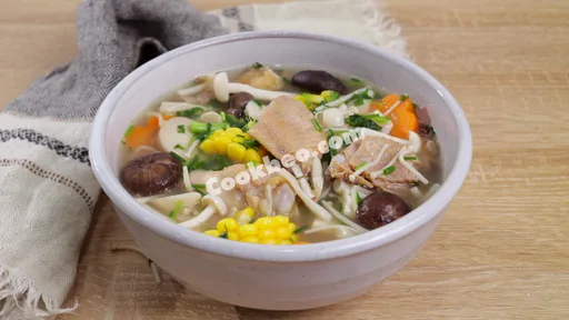 Canh gà nấm
