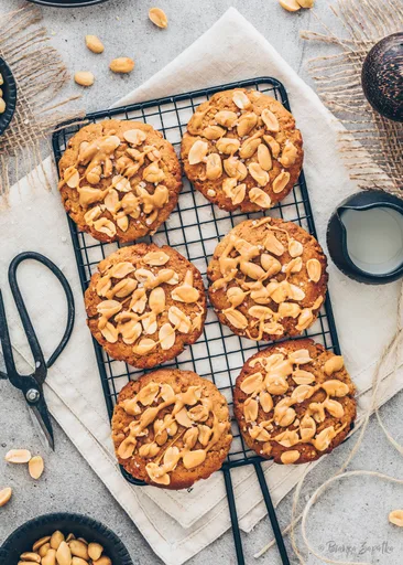 Peanut Oatmeal Cookies (Easy, Vegan, Healthy)