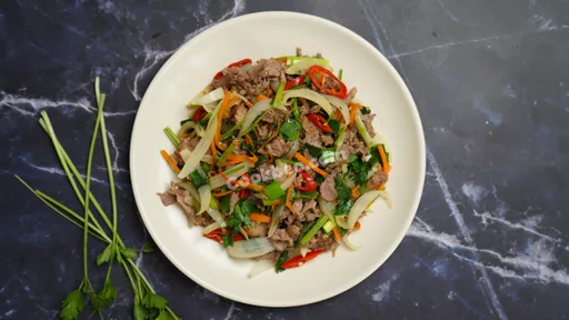 Thịt bò xào cần tây