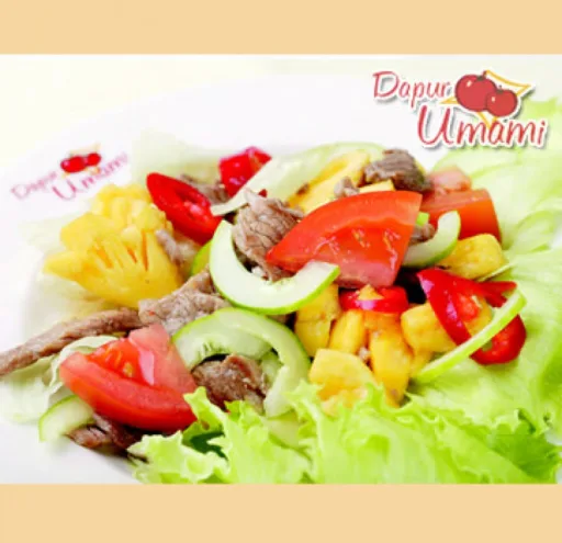 Fresh pineapple salad