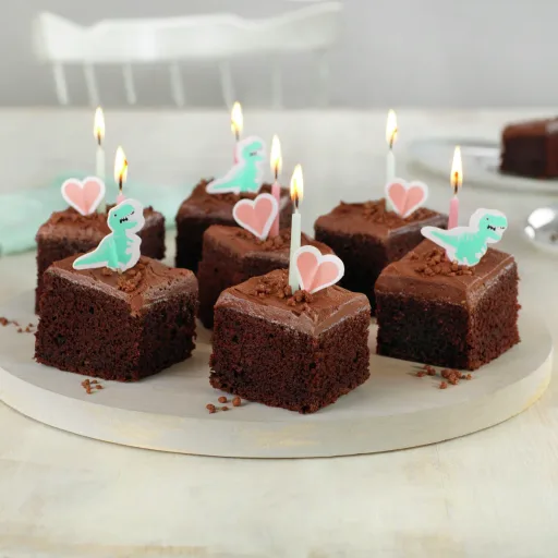 Norwegian almond cake (Bursdagskake)
