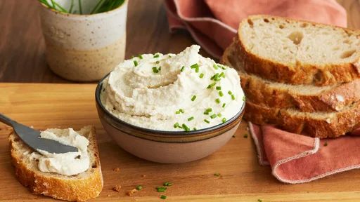 Veganen Frischkäse selber machen – SO cremig