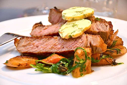 Steak med rodfrugter