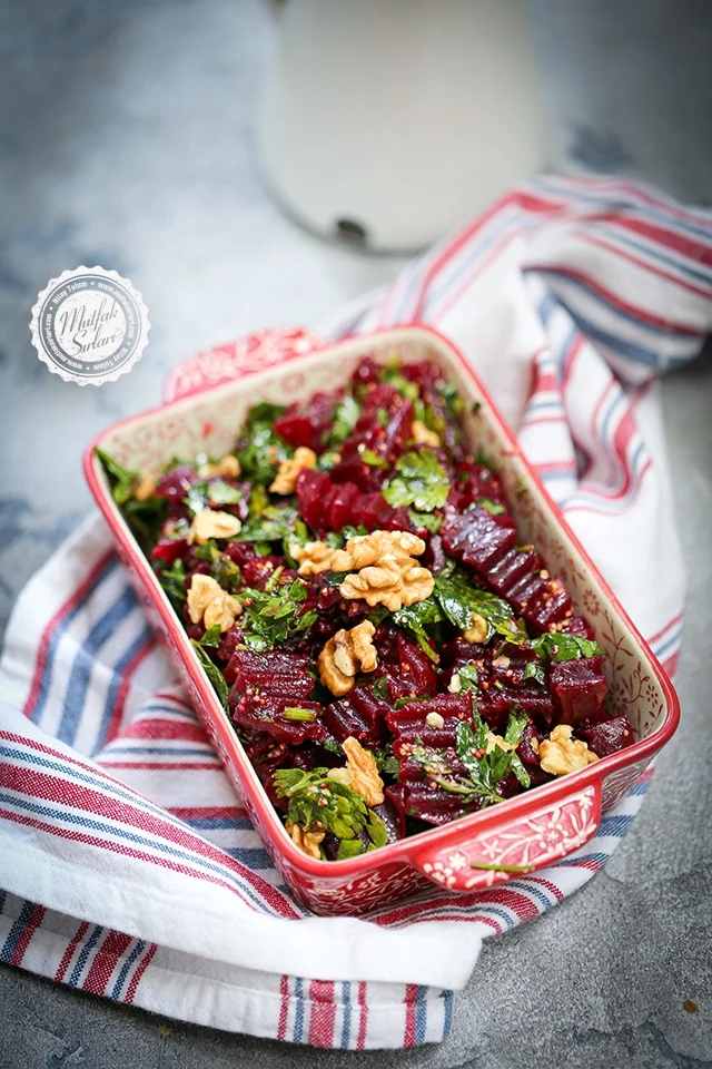 Maydanozlu Pancar Salatası