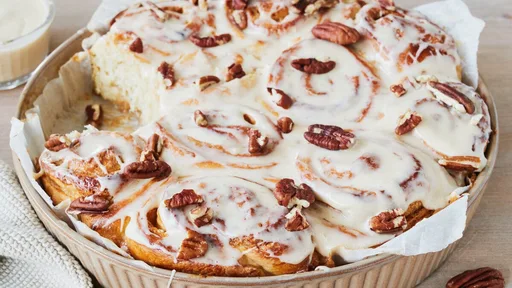 Dulce de leche cinnamon rolls – your new favourite recipe