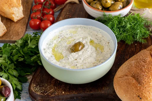 Griechisches Tsatsiki | einfach, cremig und lecker