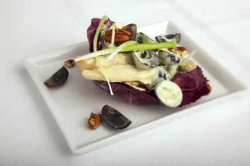 Kyllingesalat med druer og karrydressing