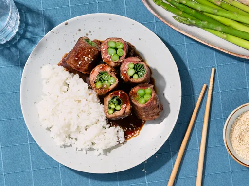 Beef Negimaki with green asparagus