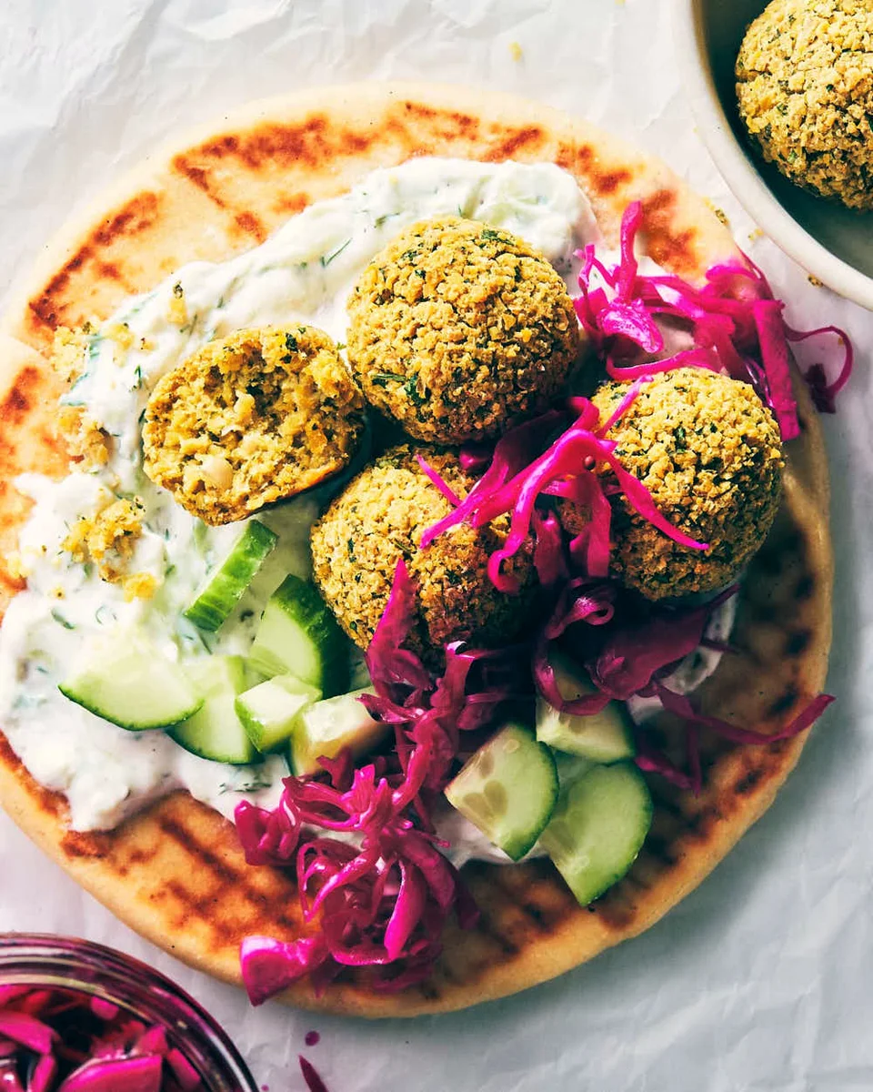 Baked white bean falafel